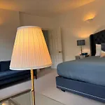 Charming 3-Bed Apartment In Central London