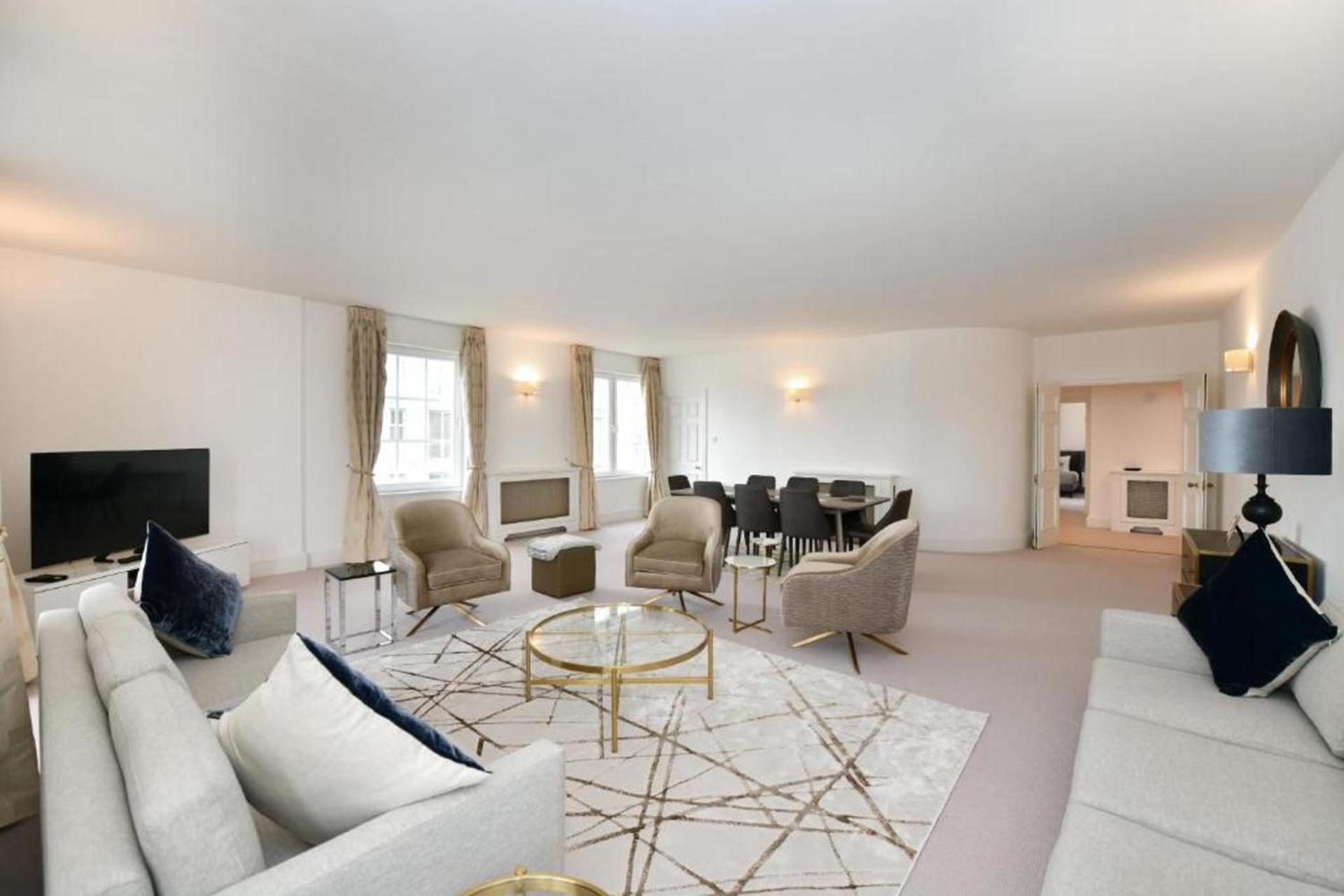 Appartement Charming 3-bed In Central *