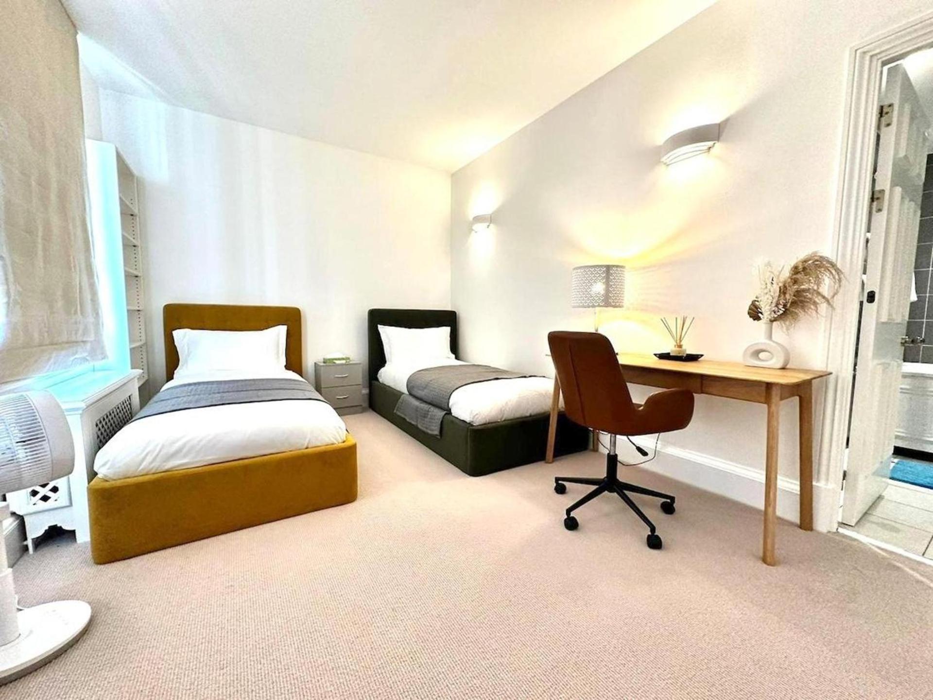 Charming 3-bed In Central Appartement